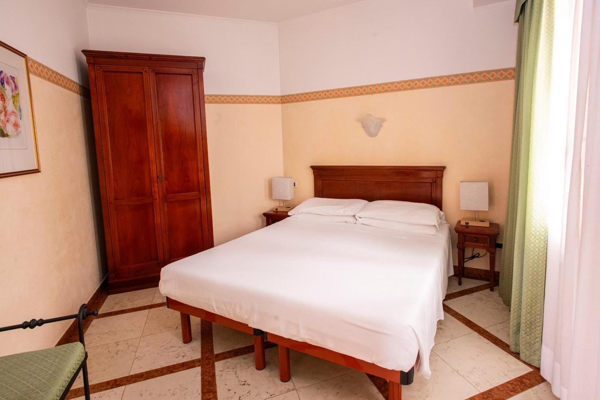 Economy Double Room,1695320153:JPEG